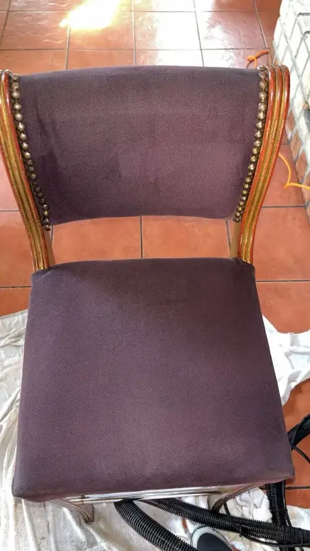 Stolica — uklanjanje fleka posle – Tepih Servis Aki